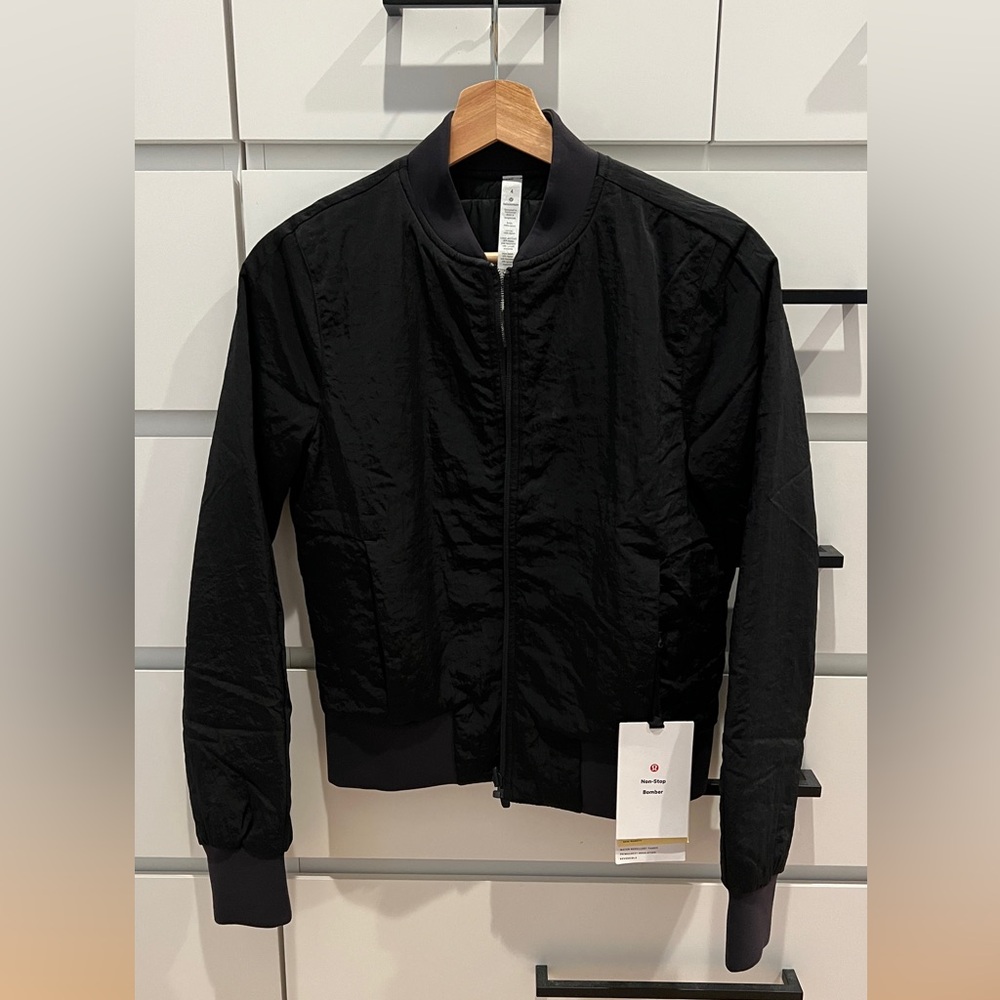 Lululemon reversible jacket - Picture 3 of 9